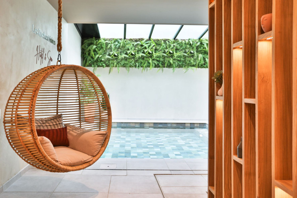 Bassin Spa Les Roches Noires